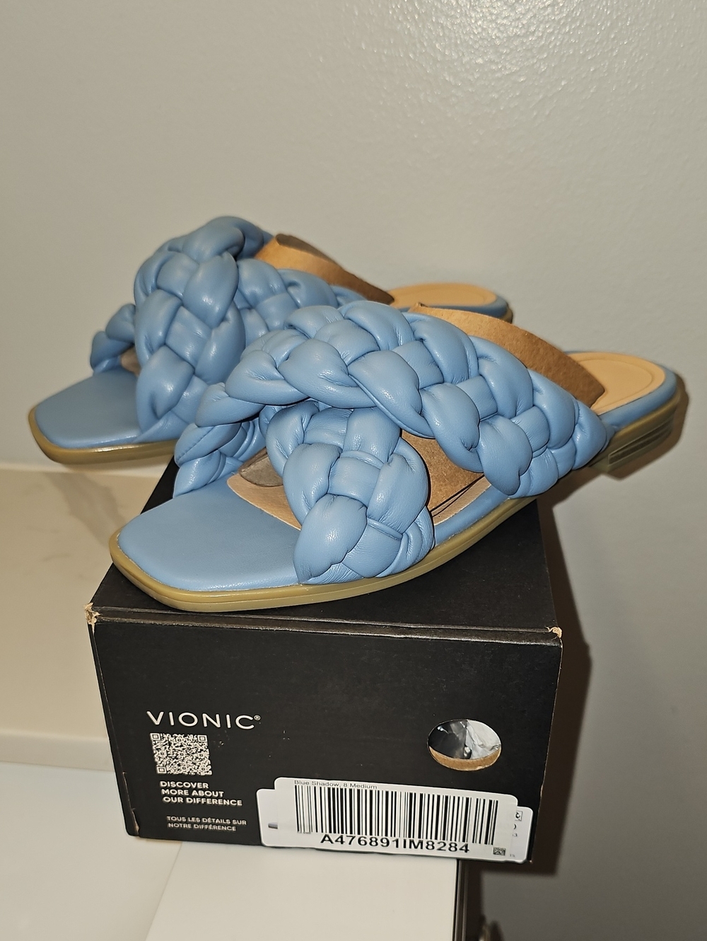 Vionic Kalina Women's Slide Braided Sandals In Blue Shadow. Worn Once. Size 8.